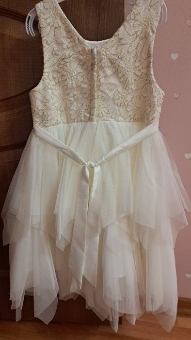 Продам нарядное платье