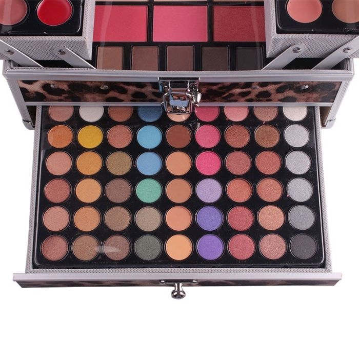 Trusa machiaj multifunctionala cu geanta Miss Rose Make up Palette 194