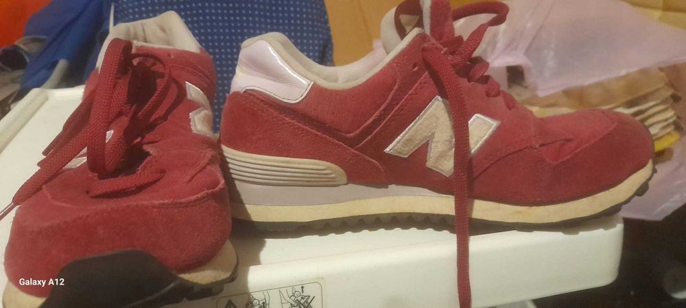 Nike New Balance 574