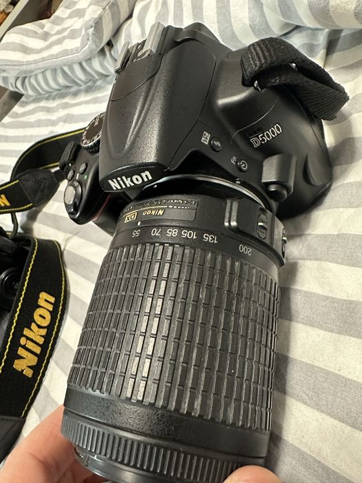 Nikon D5000 cu obiectiv 18-55 +55-200