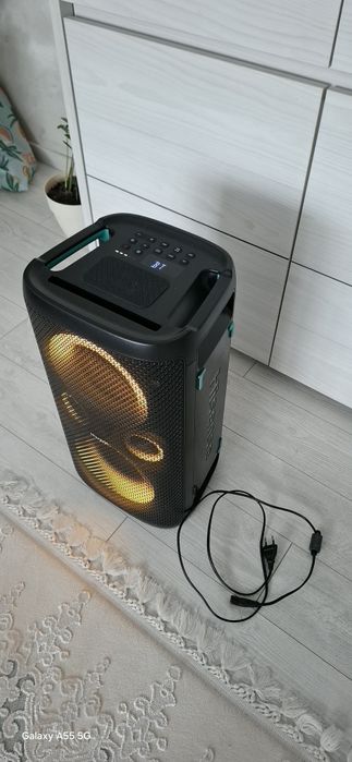 Vand boxa hisense party rocker one