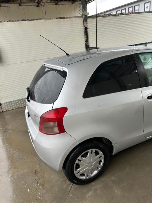 Vand Toyota Yaris 1.0 benzina