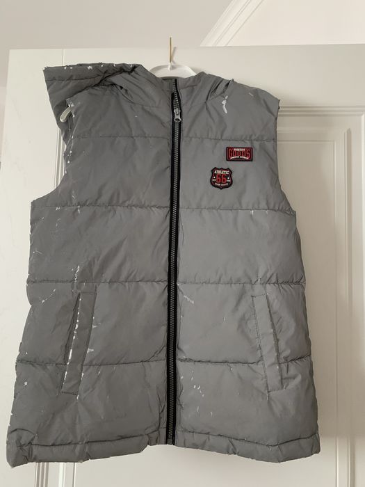 Курточка дев. На 6-7 лет. 3000тг