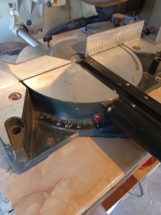 Продавам потапящ циркуляр Bullcraft.