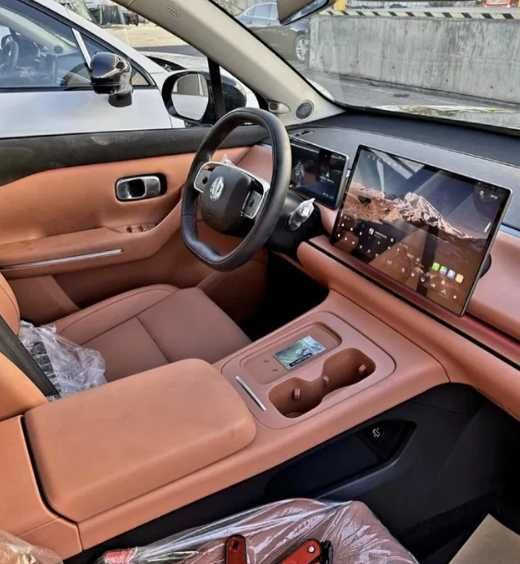 Leapmotor C16 Гибрид 1 поз restyling! 2025г! Черный! Без Пробега!