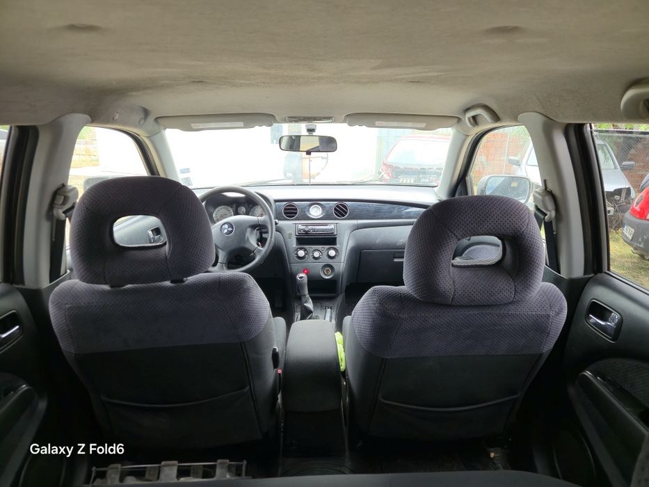 Мицубиши аутлендър 2004г. 2.4 бензин /Mitsubishi outlander 1 На части!