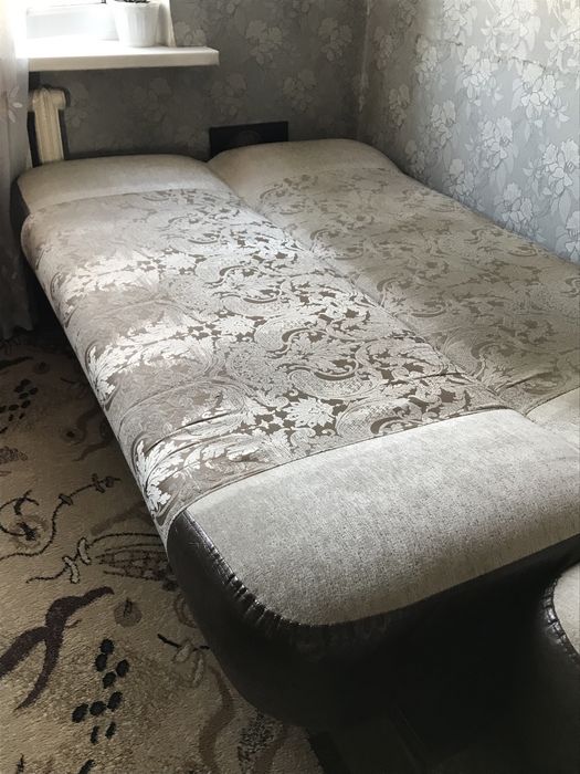 Продам диван в хорошем состоянии ,