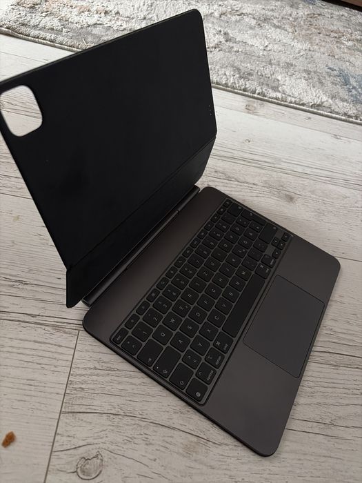 Tastatura ipad 13” apple magic keyboard