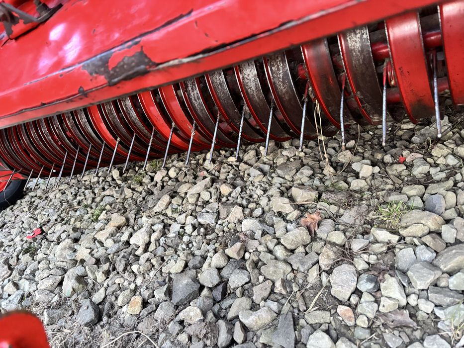 Presa de balotat Pottinger Rollprofi 3200