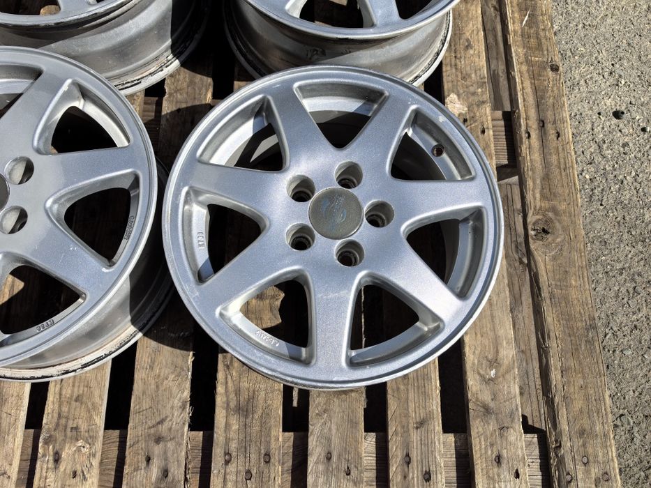 14 цола 5 х 100 мм Фолкваген / ШКОДА / СЕАТ - 6 инча - ЕТ 38