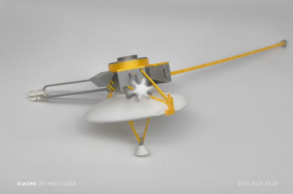 Сборная модель пионер-10, космический аппарат