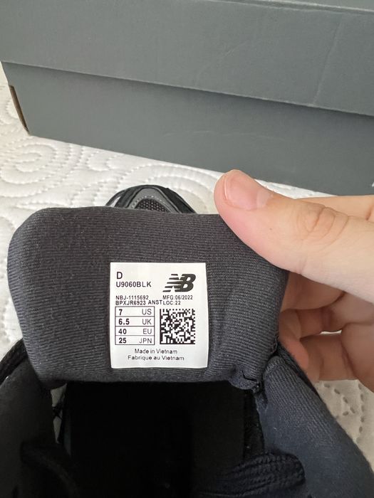 NewBalance NB 9060 Black/ Grey