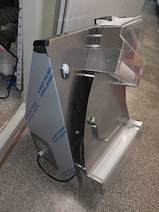 Машина за разточване на тесто за пици