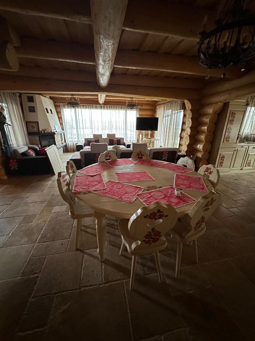 Vand Colectie Mobila tradiționala