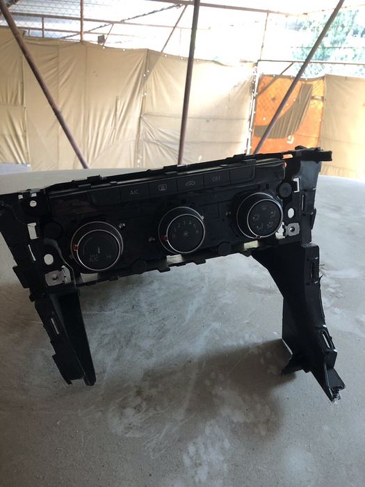 Audi Q2 ,A1 и Golf 7 останали части