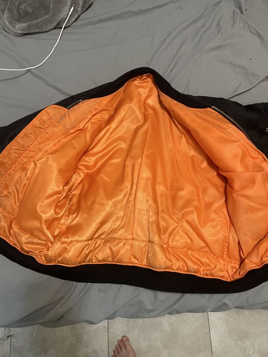 Немско яке тип Bomber отвътре оранжев