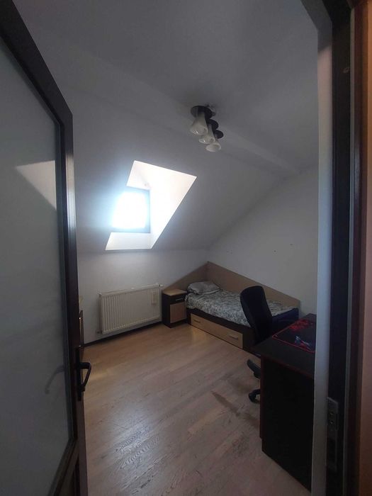 Apartament de 146 mp, dispus pe două niveluri, în zonă ultracentrală