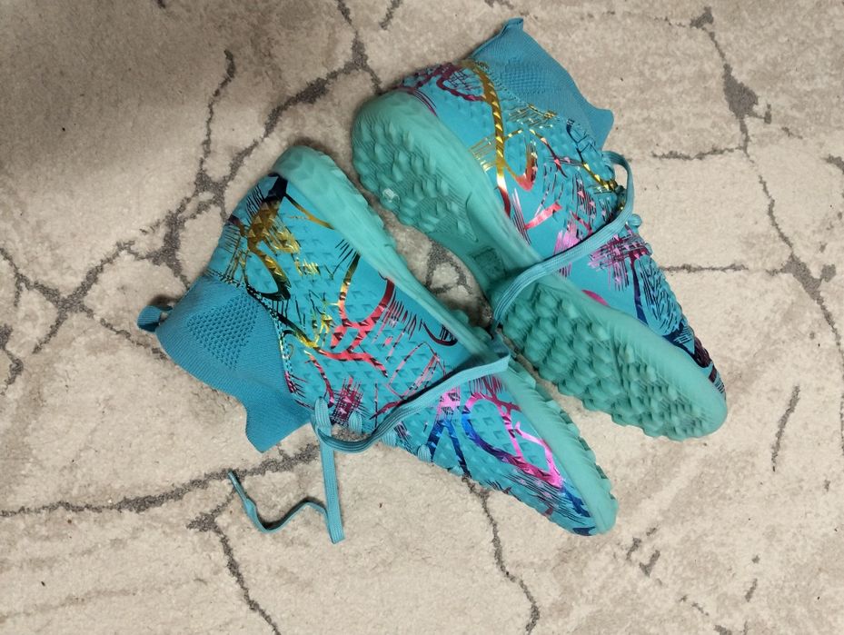 Adidasi, ghete fotbal. Mărimea 39.