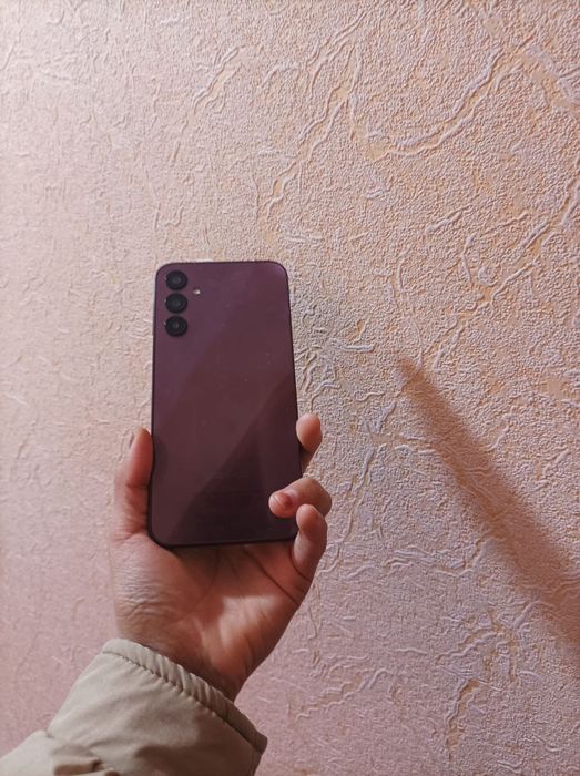 Samsung A 24 ideal holatda