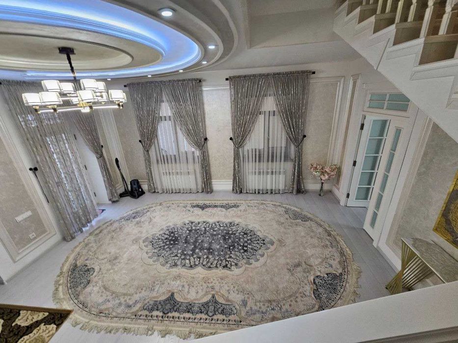 Сергели. Хонтепа махалляси. 3.3 сотихда 6 хонали 3 каватли уй сотаман.