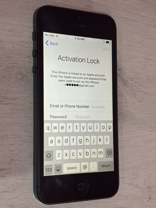 Iphone 5 black edition icloud locked/За части.