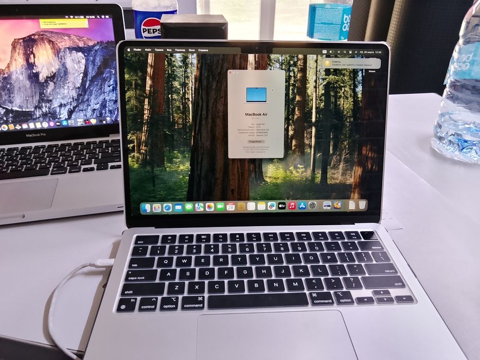 MacBook air m2. 8 gg