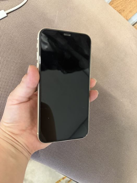 продам iphone 11
