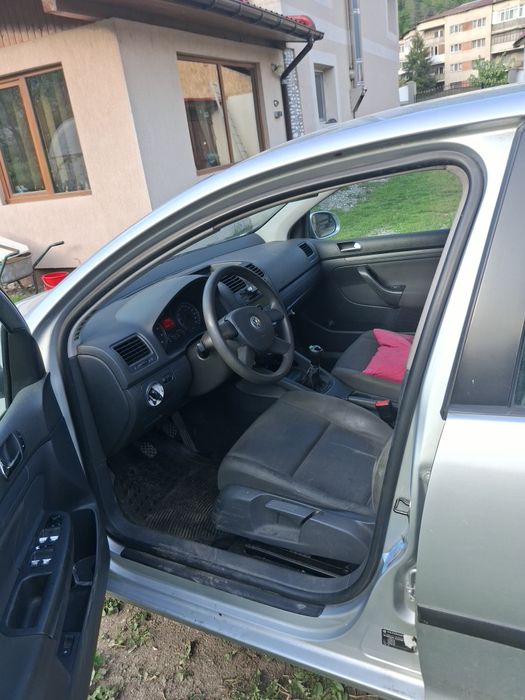 Golf 5 -1,4 .Anul-2003