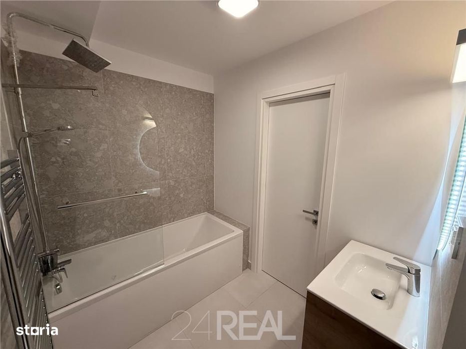 Apartament 4 camere, superb Pipera, cladire exclusivista, 250mp curte