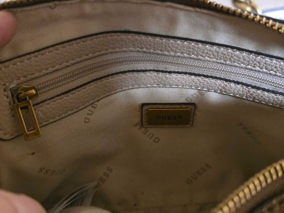 Guess оригинална дамска чанта