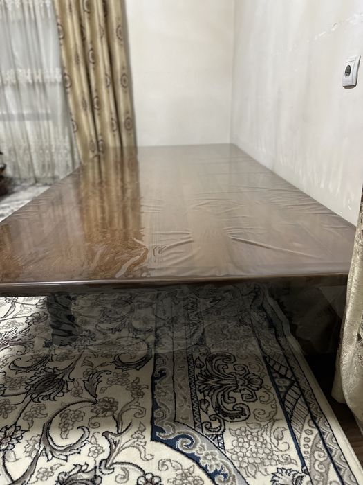 12 кишилик стол