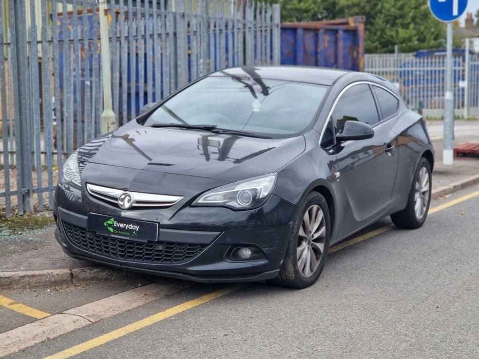 на части Opel Astra GTC Автоматик 2014 година