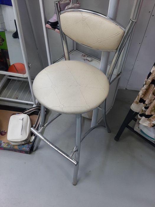 Стул, вешалки, стулья