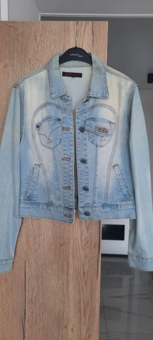 Куртка джинсовая