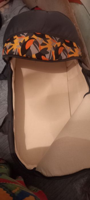 Продам не дорого 2000 новая