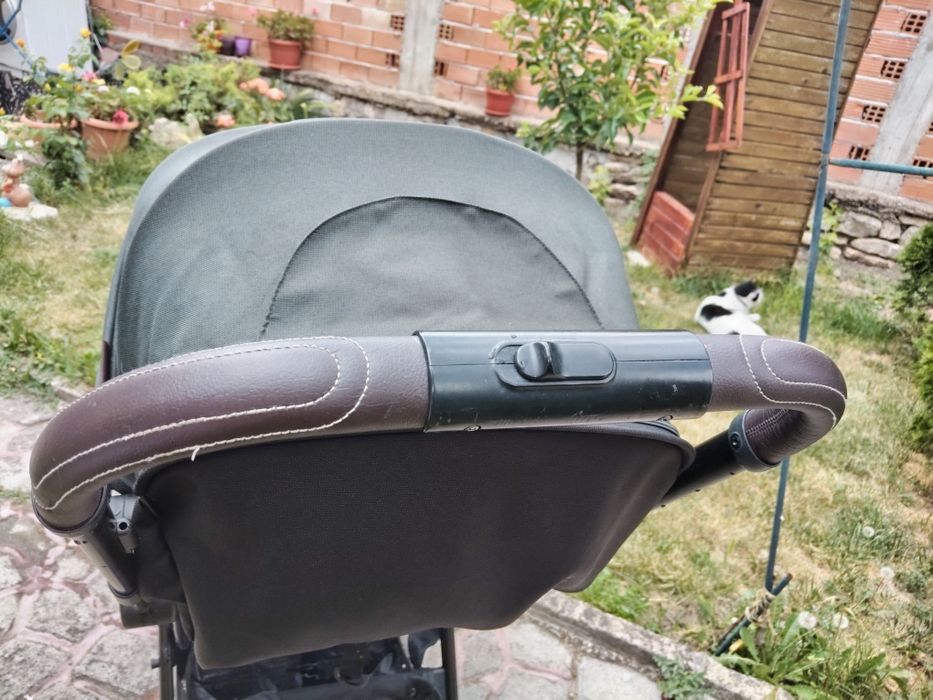 Детска количка KENGURU Easy Fold – компактна, удобна и здрава!