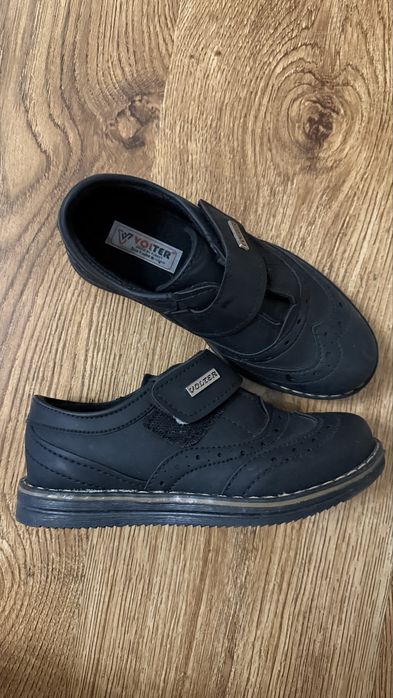 Отдам бесплатно детскую обувь