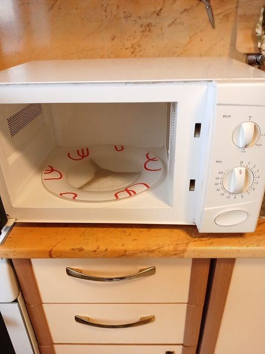 Микровълнова фурна  1250W