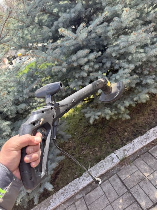 Продам электро тример в отличном состоянии