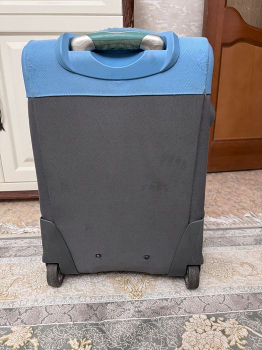 Чемодан , ручная кладь