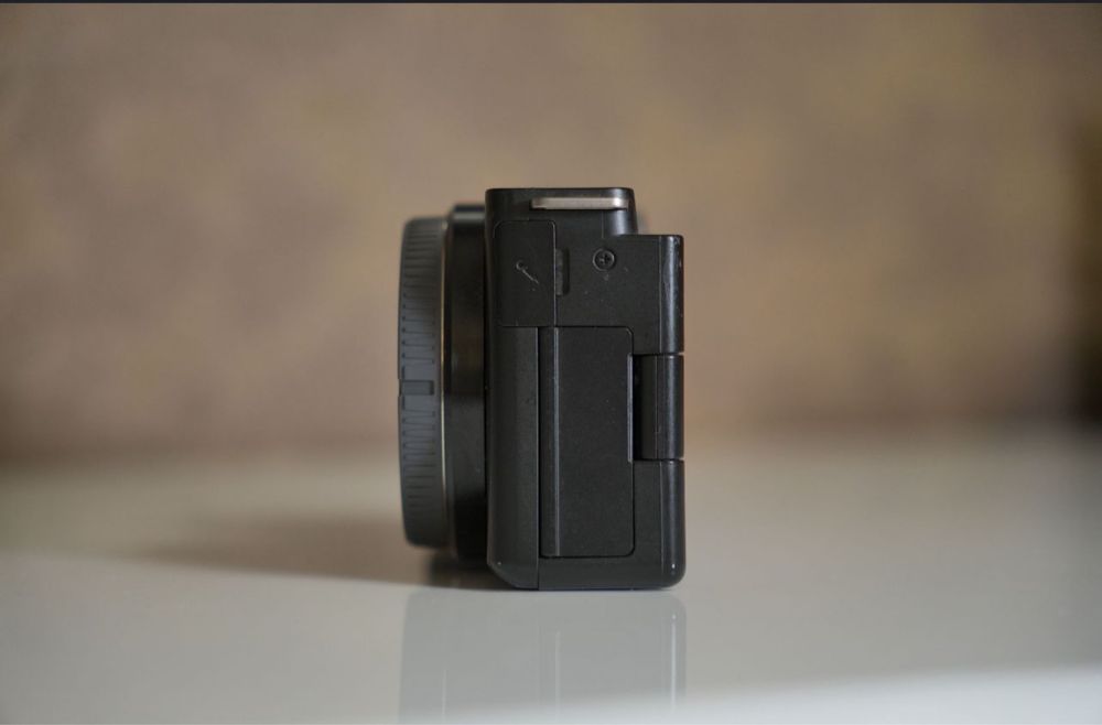 Камера Sony ZV-E10
