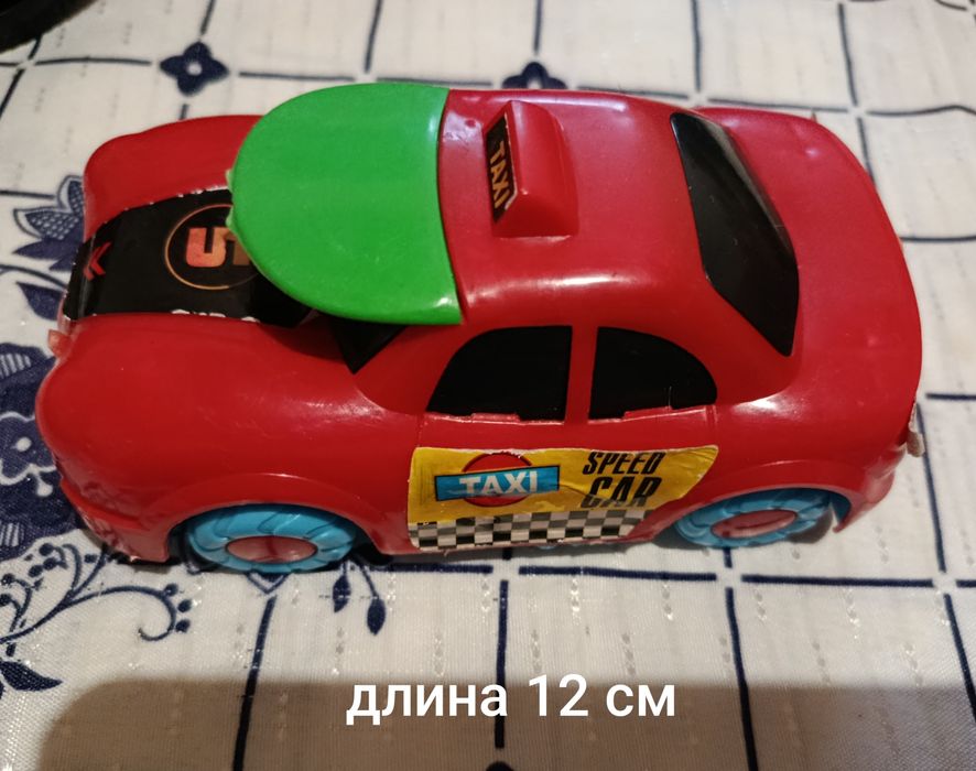 Продаю игрушечные машинки и мотоциклы б/у