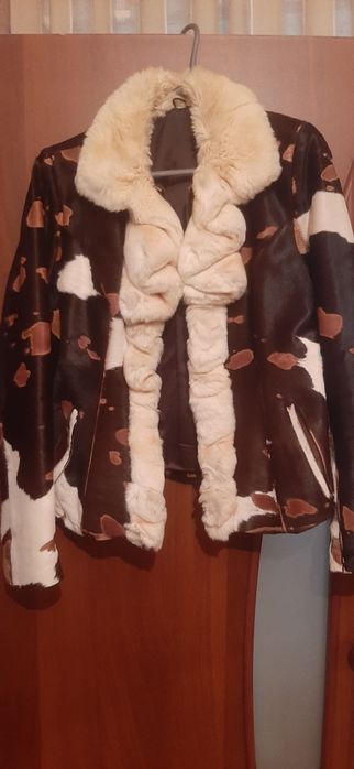 Шубка стриженая с меховым воротником