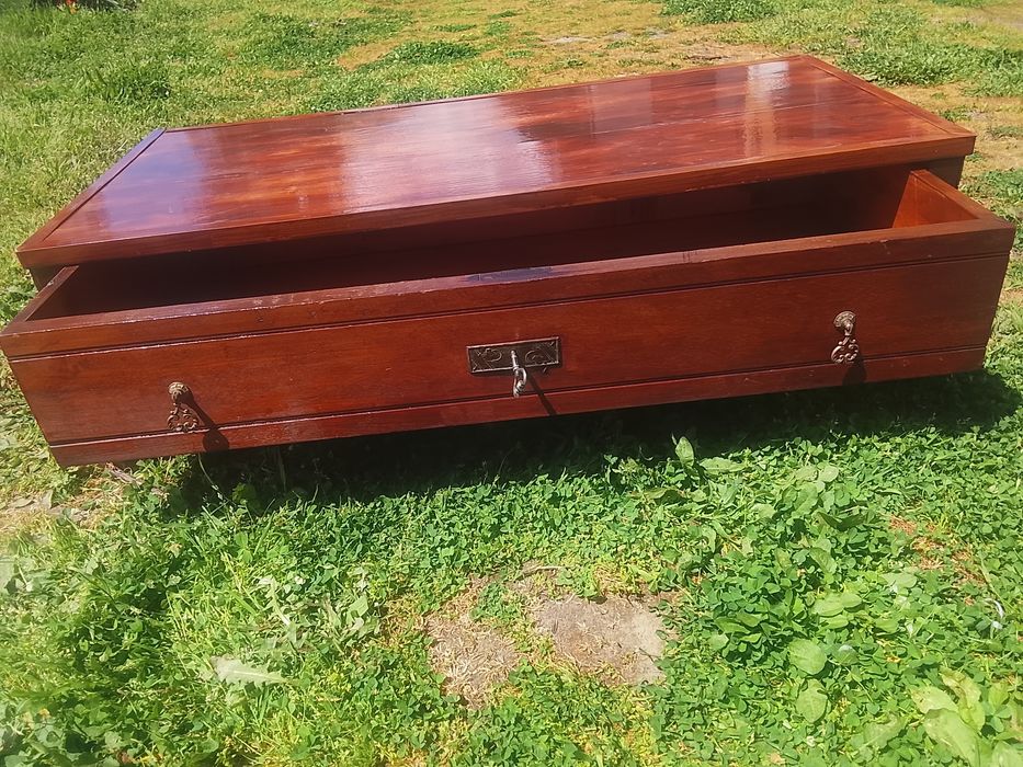 Реновиран стар шкаф