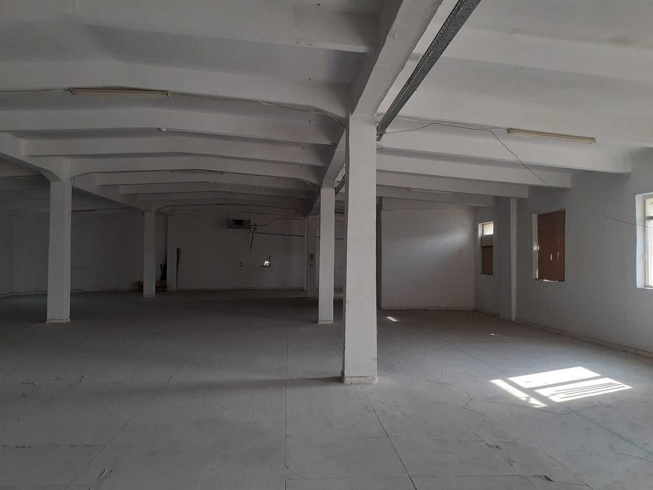 Spațiu pretabil pentru activități de depozitare/ producție