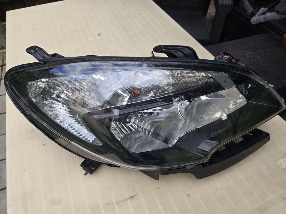 Far dreapta Opel Mokka