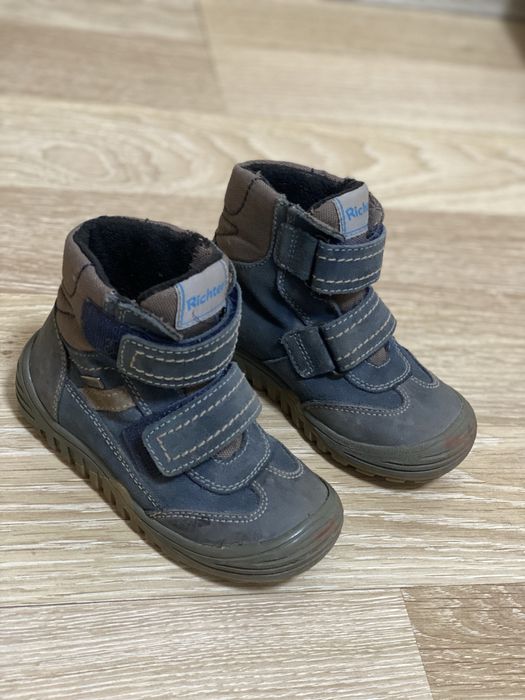 Демисезонные детские сапоги