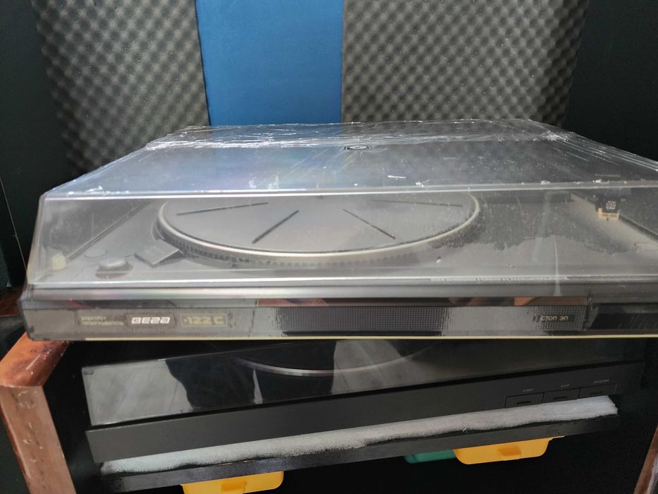 проигрыватель винила