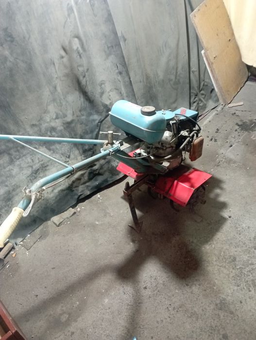 Мотоблок пчёлка..