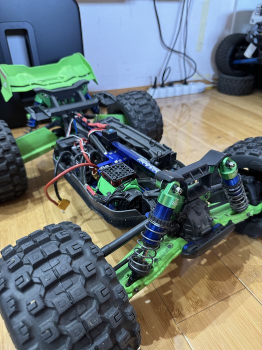 Automodel Traxxas Sledge